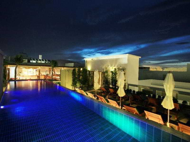 The Sea Patong Hotel Phuket Exterior foto